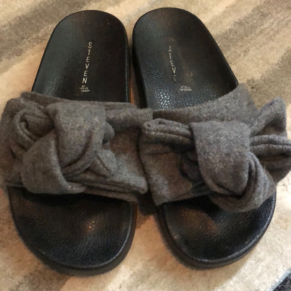 BOGO - Steve Madden slip on fabric bow sandal